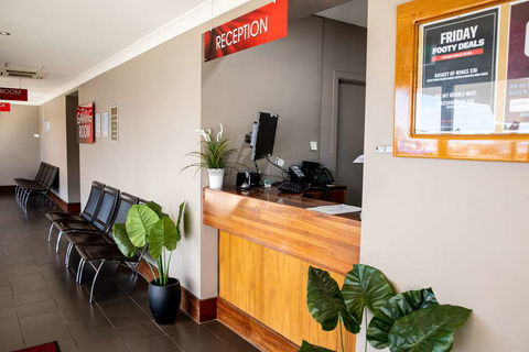 Hotel Settlers - Hotel Accommodation 1