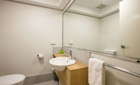 Kawana Waters Hotel by NightCap - Hotel Accommodation 3