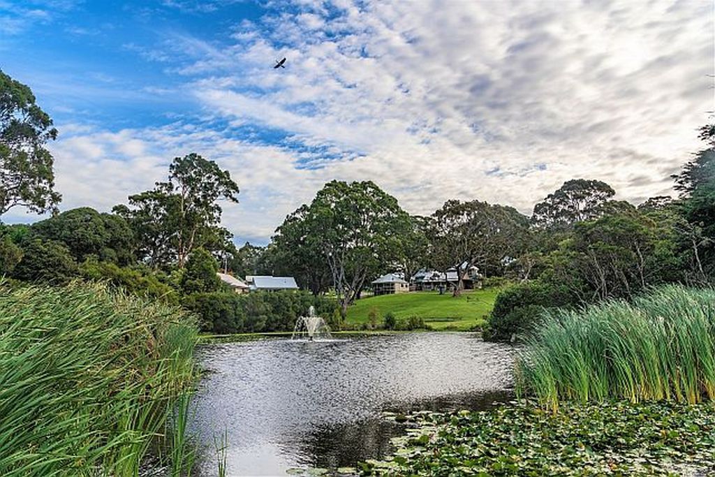 Cabbage Tree Creek VIC Hotel Accommodation