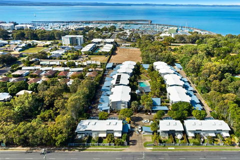 Ramada By Wyndham Whalecove Resort - Hotel Accommodation 0