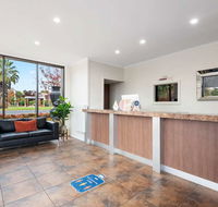 Comfort Inn Deakin Palms - Hotel Accommodation