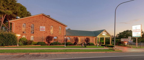 North Parkes Motel - Hotel Accommodation 0