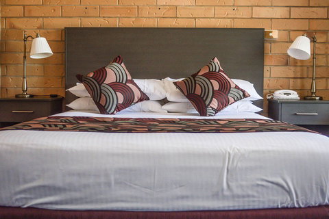 North Parkes Motel - Hotel Accommodation 2