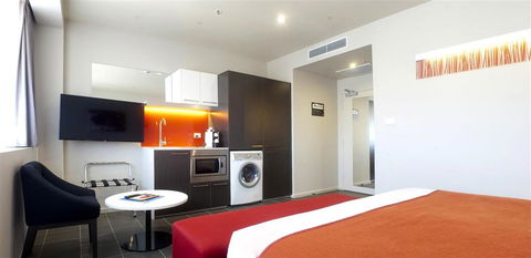 Abode Woden - Hotel Accommodation 2