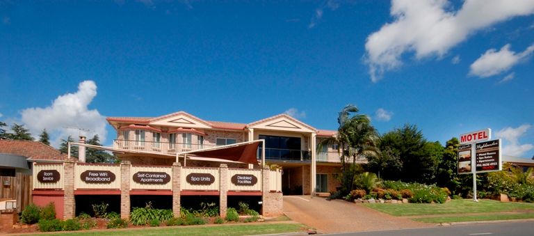 Redwood QLD Hotel Accommodation