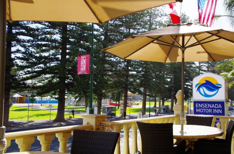 Ensenada Motor Inn - Hotel Accommodation 1