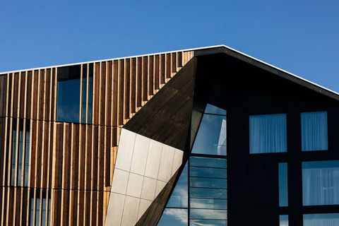 Macq 01 Hotel - Hotel Accommodation 1