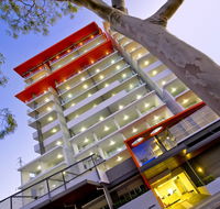The Edge Apartment Hotel - Hotel Accommodation