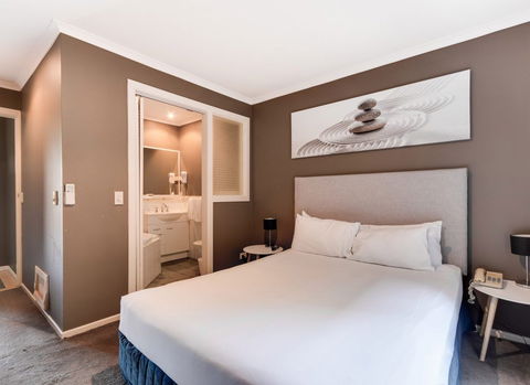 Aqualuna Beach Resort - Hotel Accommodation 1