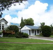 Colonial Court Motor Inn - Hotel Accommodation