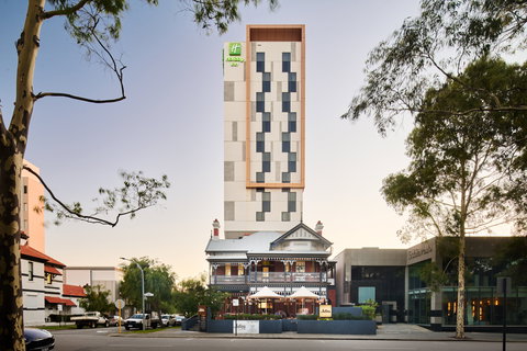 Holiday Inn West Perth - Hotel Accommodation 1