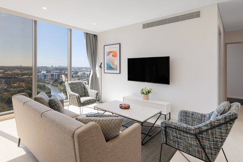 Meriton Suites George St - Hotel Accommodation 4