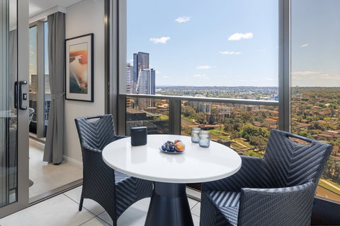 Meriton Suites George St - Hotel Accommodation 5