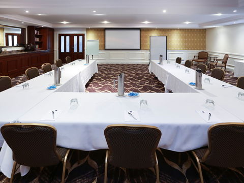 Grand Mercure The Hills Lodge - Hotel Accommodation 5