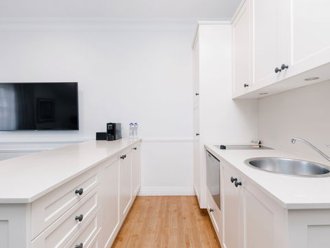 Grand Mercure The Hills Lodge - Hotel Accommodation 11