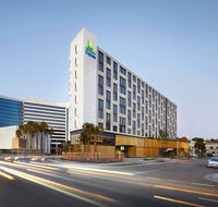 Holiday Inn Express Sydney Airport - Hotel Accommodation