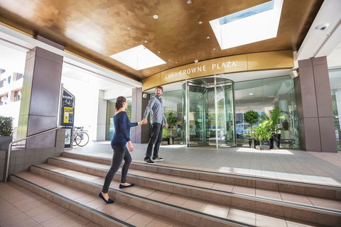 Crowne Plaza Canberra - Hotel Accommodation 0