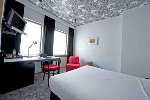 Peppers Gallery Hotel, Canberra - Hotel Accommodation 9
