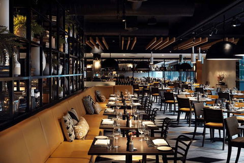 QT Canberra - Hotel Accommodation 13