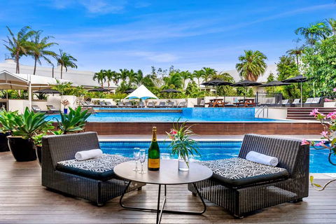 Shangri-La Hotel, The Marina - Hotel Accommodation 6