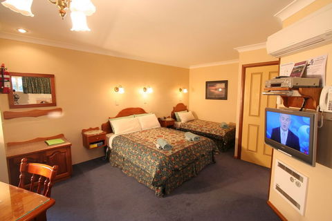 Swansea Cottages - Hotel Accommodation 2