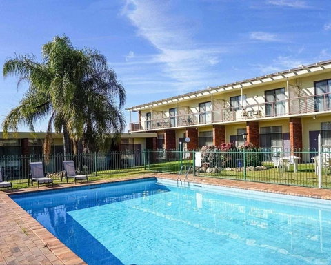 Redhill Tamworth Motor Inn - Hotel Accommodation 0