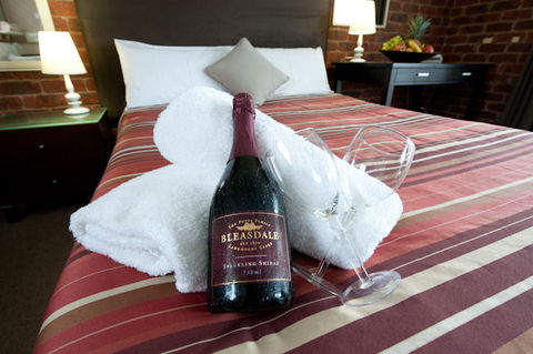 Admiral Motor Inn - Hotel Accommodation 2