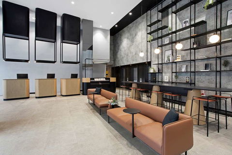 Travelodge Melbourne Docklands - Hotel Accommodation 1