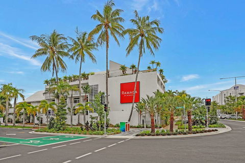 Ramada By Wyndham Cairns City Centre - Hotel Accommodation 0