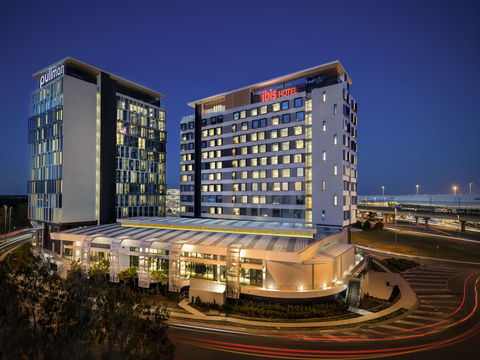 Ibis Brisbane Airport Hotel - Hotel Accommodation 0