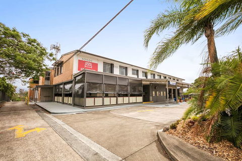 Camp Hill Hotel - Hotel Accommodation 0