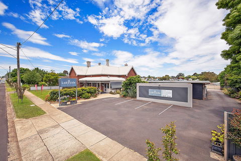 Hamilton Lakeside Motel - Hotel Accommodation 3