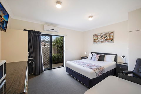 Hamilton Lakeside Motel - Hotel Accommodation 6