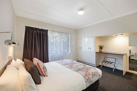 Hamilton Lakeside Motel - Hotel Accommodation 9