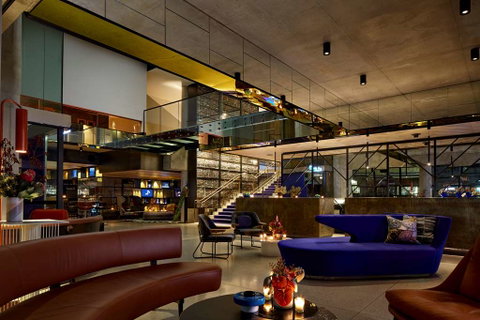 QT Melbourne - Hotel Accommodation 2
