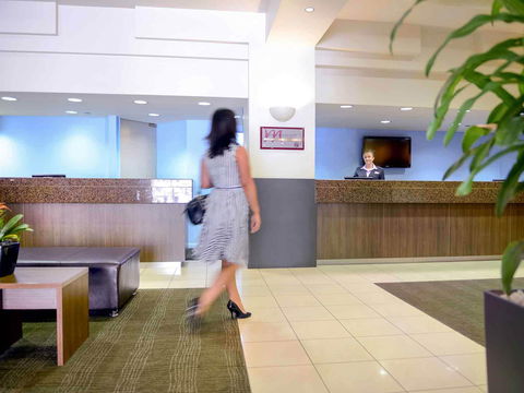 Mercure Grosvenor Hotel Adelaide - Hotel Accommodation 1