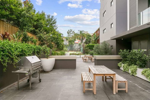 Good Life Suites - Hotel Accommodation 1