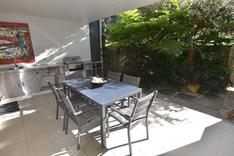 East On Byron - Hotel Accommodation 2