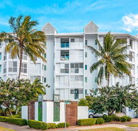 201 Lake Street - Cairns - Hotel Accommodation