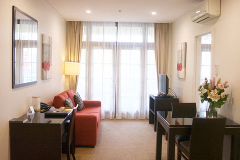 Quest Canberra - Hotel Accommodation 2