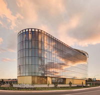 Vibe Hotel Canberra Airport - Hotel Accommodation