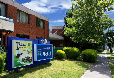 Lamplighter Motel - Hotel Accommodation 0