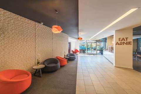 Royal Pacific Hotel - Hotel Accommodation 0