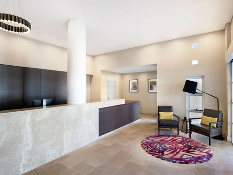 Paradise Centre Apartments - Hotel Accommodation 2