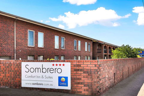 Comfort Inn & Suites Sombrero - Hotel Accommodation 0