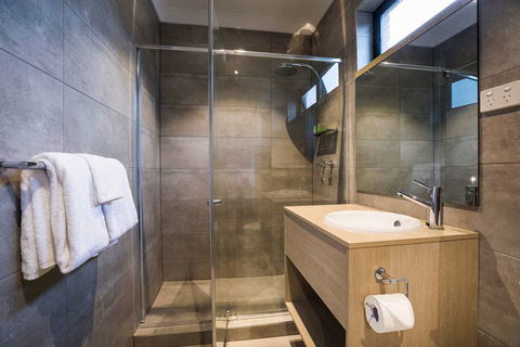 Nightcap At Playford Tavern - Hotel Accommodation 2