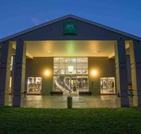 ibis Styles Canberra - Hotel Accommodation