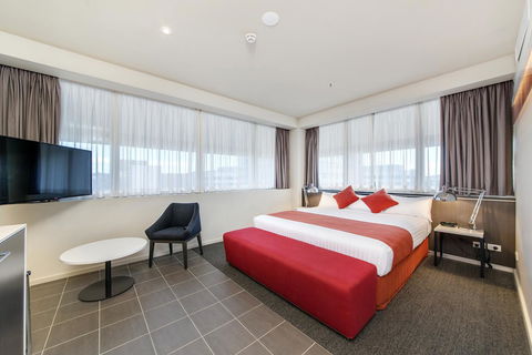 Abode Woden - Hotel Accommodation 24