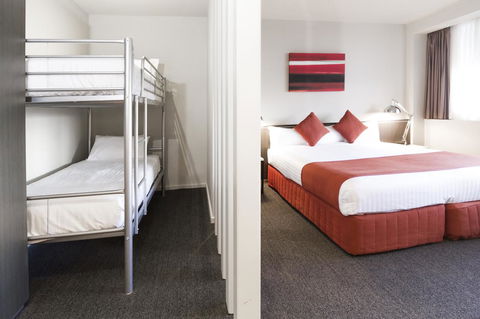 Abode Woden - Hotel Accommodation 19