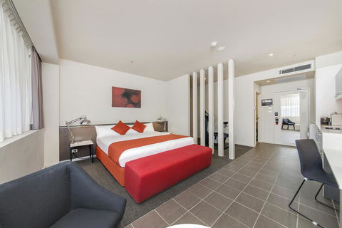 Abode Woden - Hotel Accommodation 17